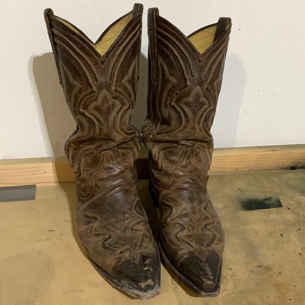 Corral boots